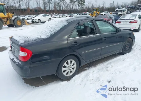 2002 Toyota Camry Xle V6 from USA, damaged, VIN 4T1BF30K72U009070